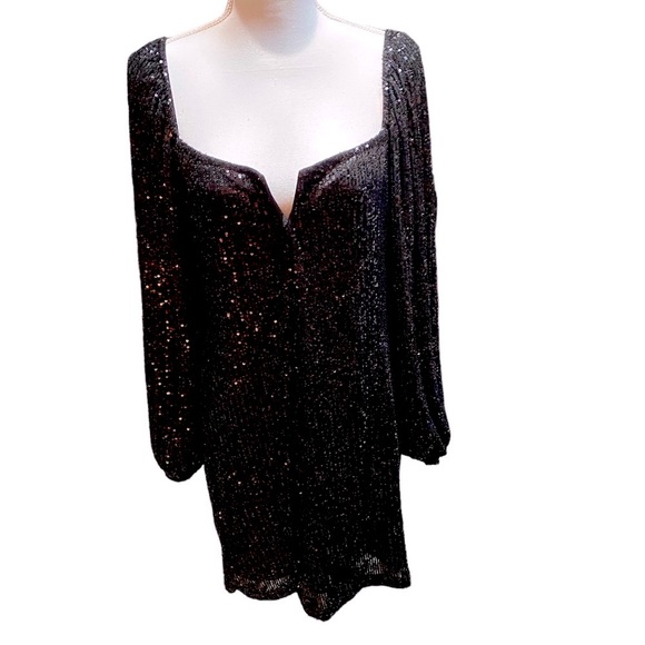 Guess black sequined dress, XL, that will light up any party. Glamorous (NWT) - Picture 2 of 16